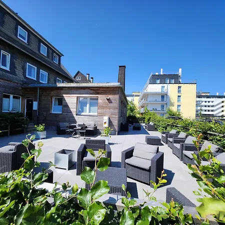 Zwei Loewen Apartment *