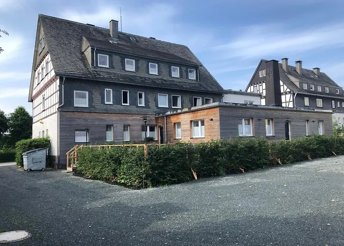 Zwei Loewen Apartament